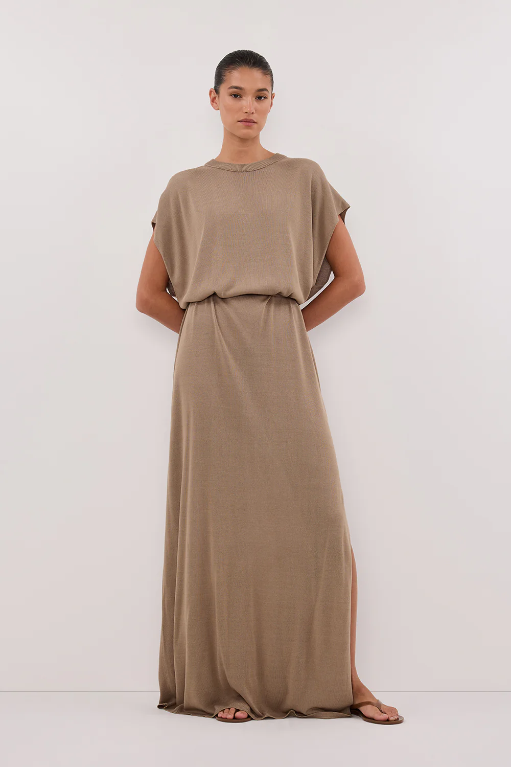 JACKI SAGE SLEEVELESS KNIT MAXI DRESS - Gamepaces