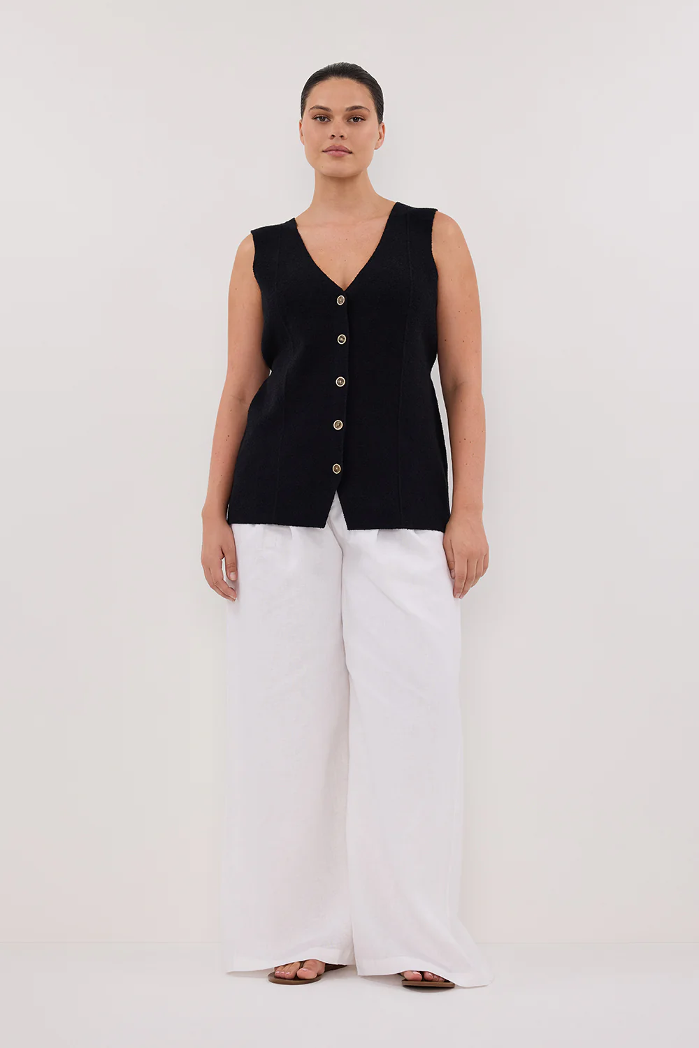 LISA BLACK TAILORED KNIT VEST - Gamepaces